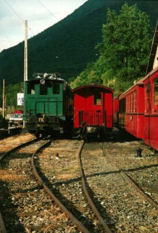 F - chemin de fer de la Mure, T10 et voiture ex-NStCM